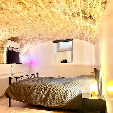 Le Loft Sur Riviere Апартаменты *