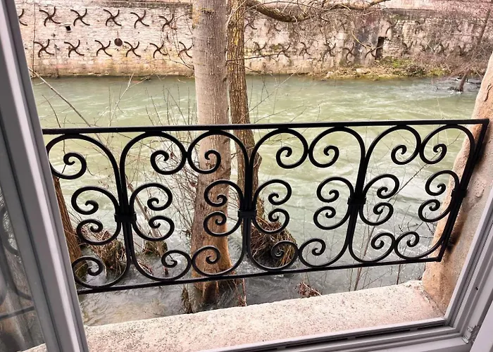 Le Loft Sur Riviere Apartment